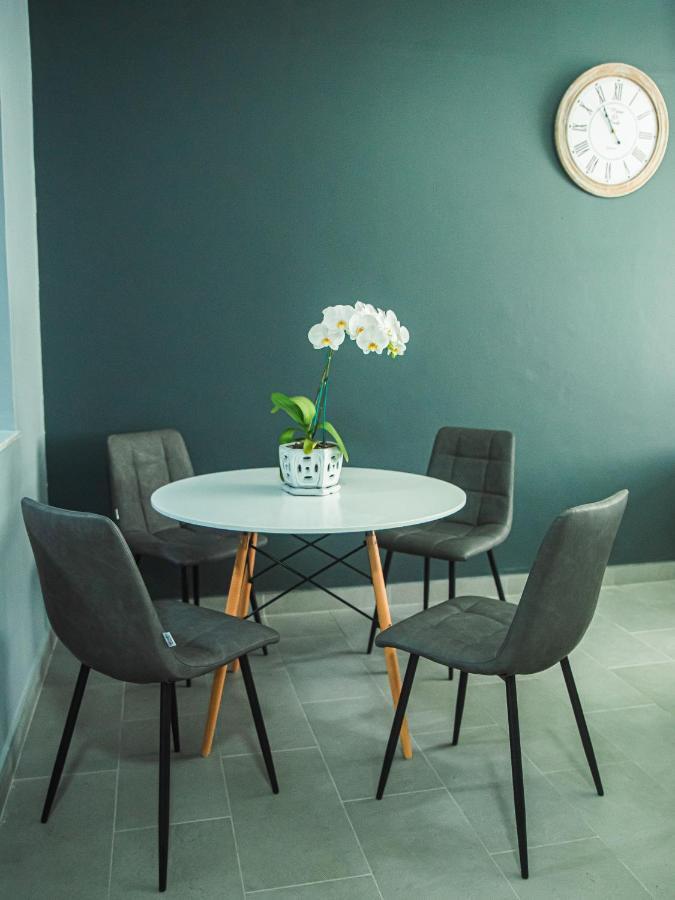 Gorgeous Kej In Pereybere 2 Bed Apartment *